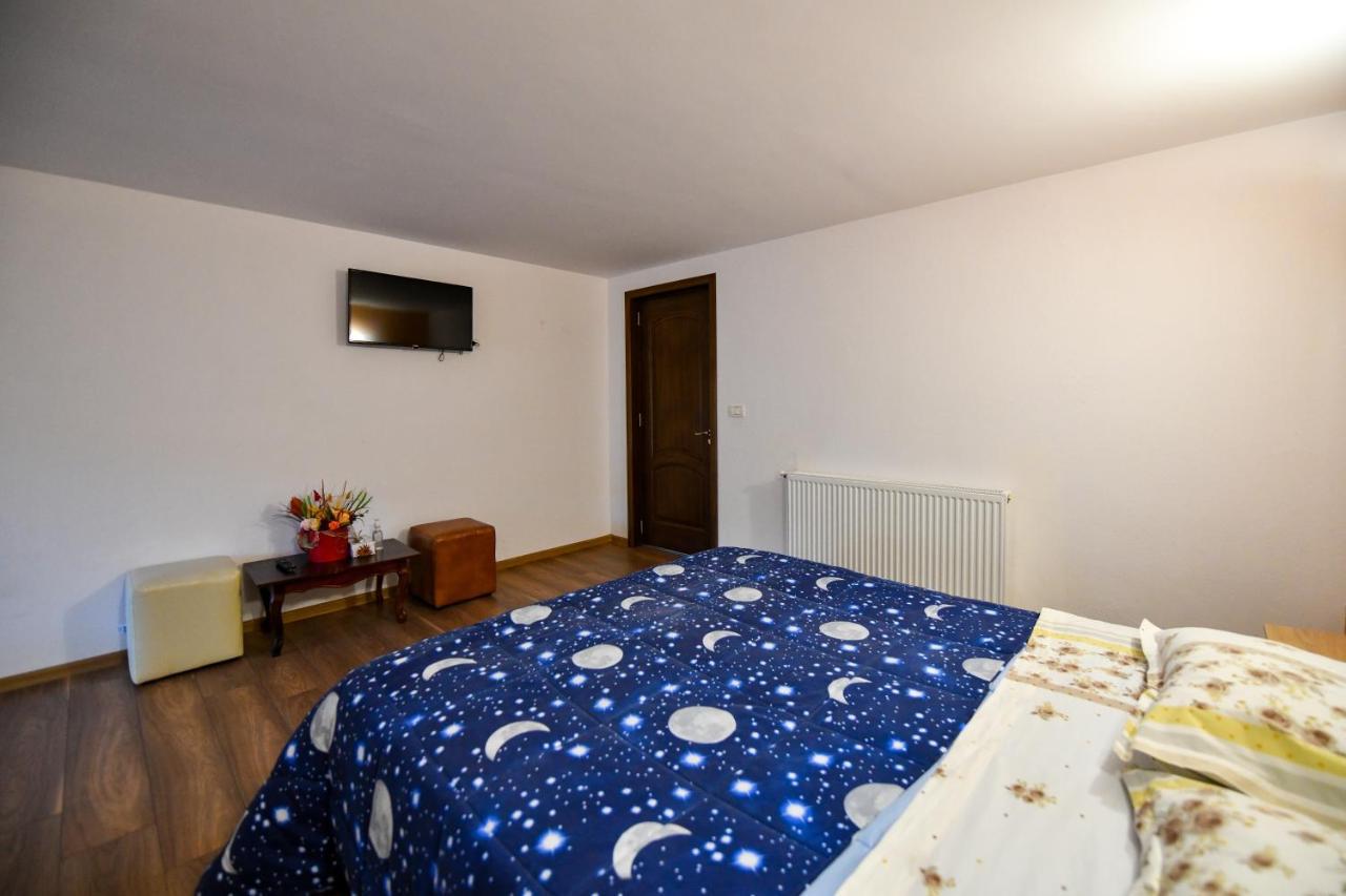 Villa Castellino Tîrgu Ocna Eksteriør bilde