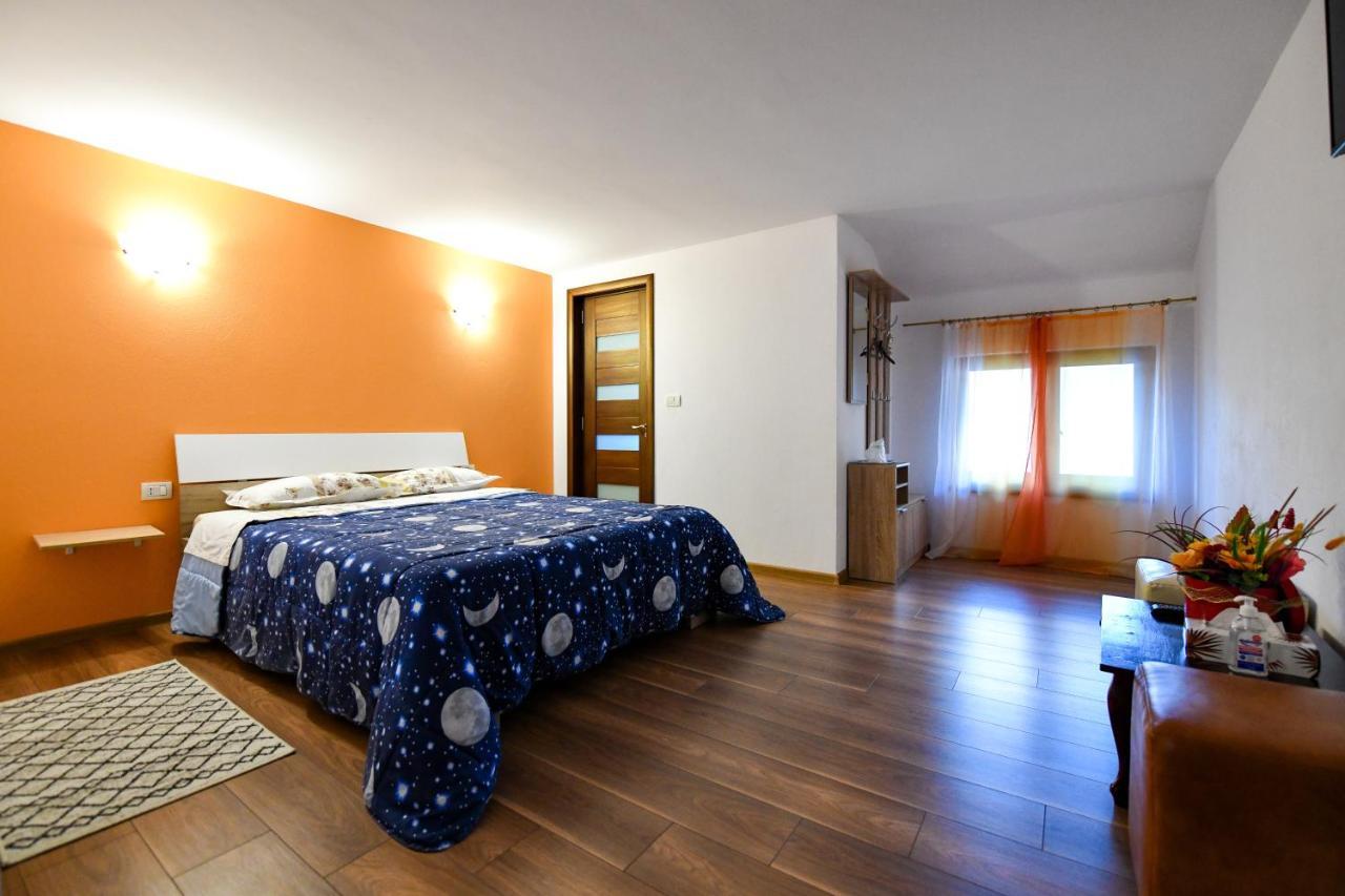 Villa Castellino Tîrgu Ocna Eksteriør bilde